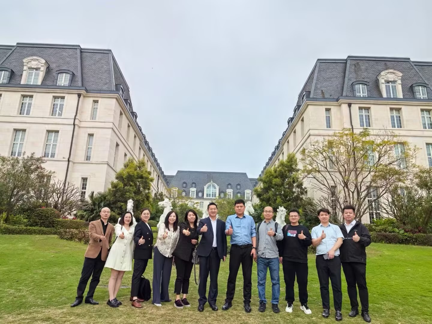 2024华为合作伙伴大会2.jpg
